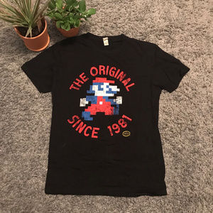$5 when bundled | Mario T-Shirt | LootCrate
